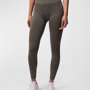 Spiritual Gangster Anthropologie Sz M / L
Thea 7/8 Seamless Technical Leggings